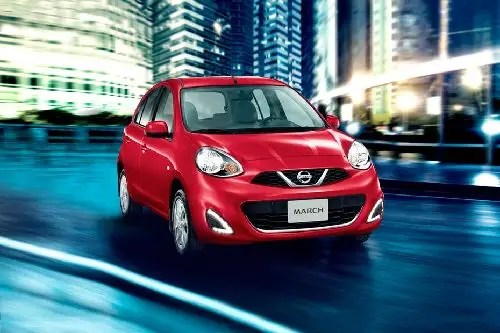 Nissan March Vs Mitsubishi Mirage. Mitsubishi Mirage vs Nissan March