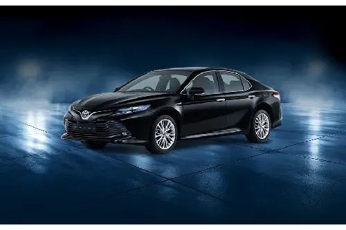 Komparasi Honda Accord Vs Toyota Camry. Honda Accord vs Toyota Camry Hybrid