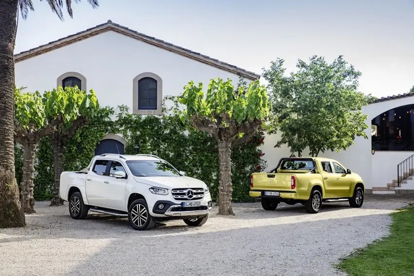 Mercedes Benz Double Cabin. Double Cabin Pertama Mercedes-Benz Resmi Meluncur