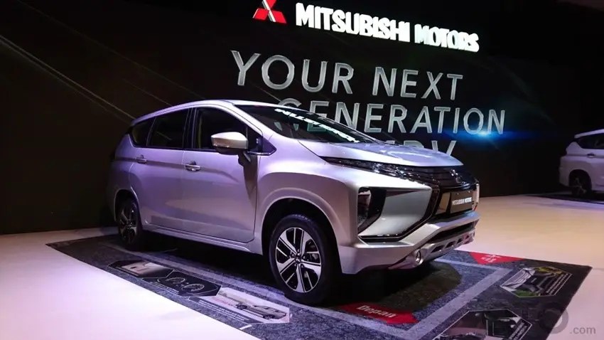 Harga Mitsubishi Pesaing Avanza. Deretan Fitur Canggih Low MPV Mitsubishi Pesaing Avanza