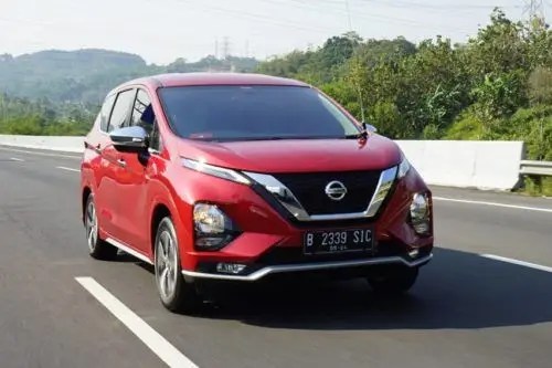 Lampu Depan Grand Livina Kurang Terang. Ulasan Pengguna Nissan Livina