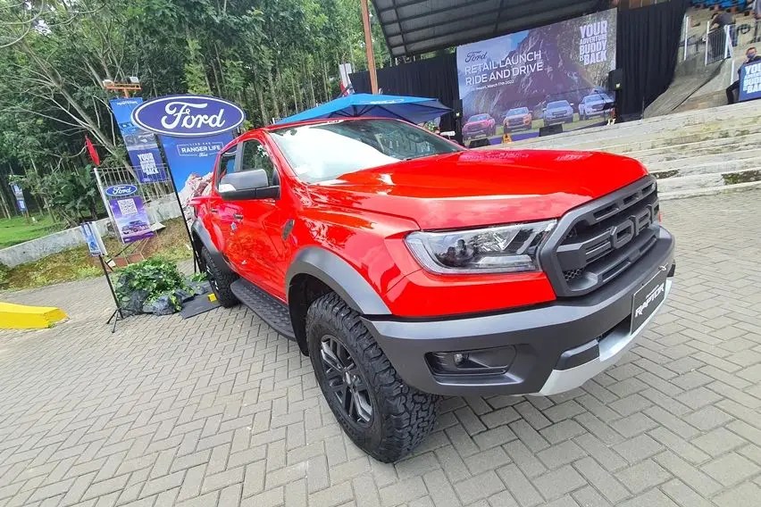 Dimensi Hilux Single Cabin. Membandingkan Ford Ranger dengan Rival Mitsubishi Triton dan