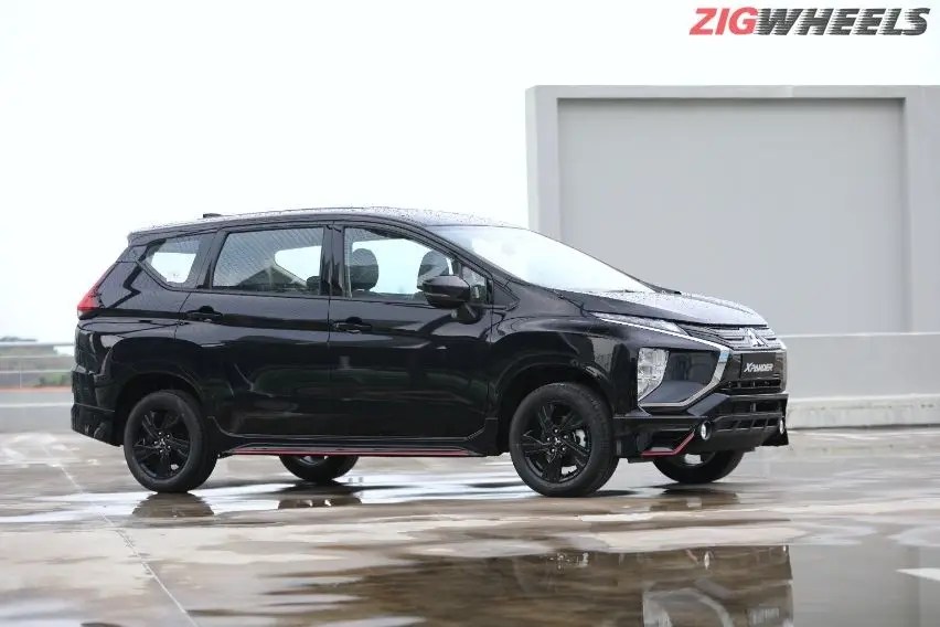 Xpander Exceed Black Edition. Simak Perbedaan Mitsubishi Xpander Black Edition dan Exceed