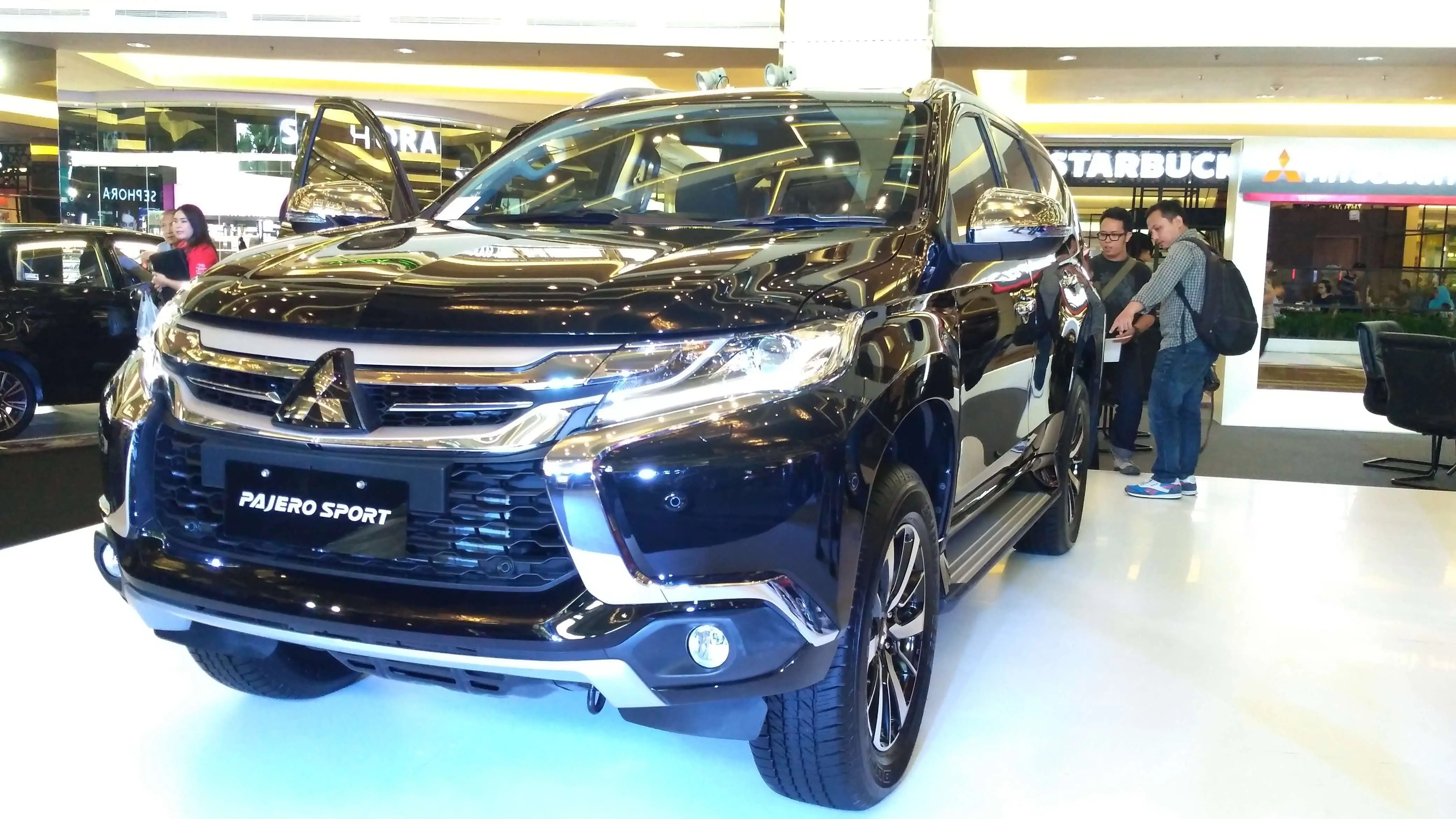 Pajero Sport Dakar 4x4 2017. Ini Bedanya Pajero Sport Dakar 4x4, Pajero Sport Dakar 4x2