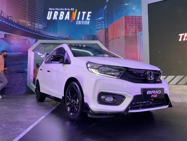 Beda Brio Rs Dan Urbanite. Honda Brio RS Urbanite Edition Meluncur, Apa Beda Dengan Versi