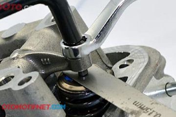 Cara Mengatasi Mesin Motor Ngelitik. Suara Mesin Ngelitik dan Tarikan Berat, Bisa Jadi Motor Minta Setel