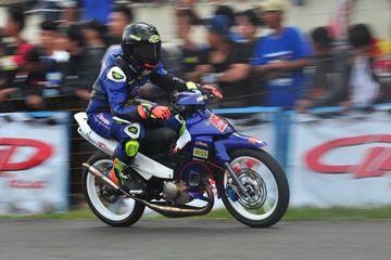 Jarak Piston Dengan Head. Yamaha 125Z Ini Menang Jarak Sekebon Pakai CDI Dari Australia