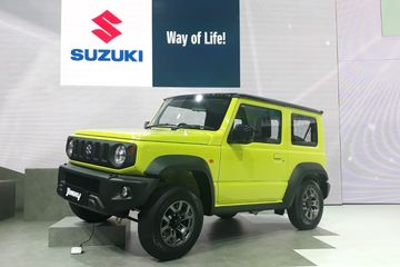 Harga Suzuki Jimny 2019 Interior. Liputan Langsung BIMS 2019: Ngeri, Segini Harga Suzuki Jimny di