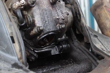 Lem Threebond Untuk Apa. Cara Darurat Menghilangkan Rembesan Oli Di Bagian Mesin Motor