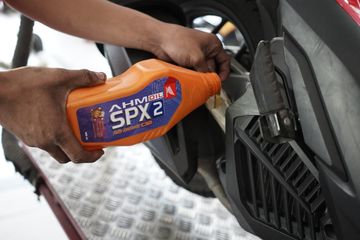 Oli Mesin Vario 125 Berapa Liter. Oli Mesin Kepenuhan, Ada Cara Mengurasnya, Bisa Dilakukan di