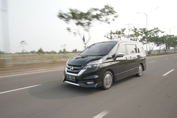 Konsumsi Bbm Nissan Serena. Nissan Serena Highway Star C27 Puaskan Penumpang, Kabin