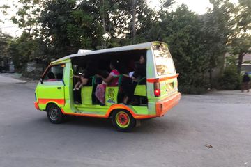 Mobil Odong Odong Keren. Street Manners : Mobil Odong-Odong, Antara Hiburan dan Maut