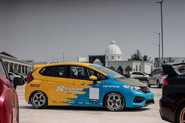 Warna Biru Honda Jazz Terbaru. Honda Jazz Spoon Sport, Totalitas Luar Dalam, Warna Kuning-Biru