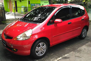 Harga Mobil Honda Jazz 2005. Harga Honda Jazz Bekas 2004-2005 Cuma Rp 60 Juta, Apa Saja