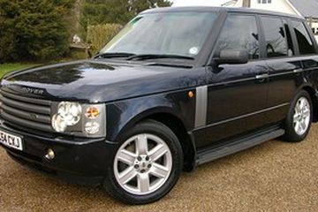 Range Rover Vogue Bekas. Daftar Harga Range Rover Vogue, Tahun Segini Cuma Dihargai Rp