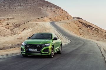 Berapa Harga Mobil Audi. Audi Rilis SUV Baru RS Q8, Performa Hampir Setara Lamborghini