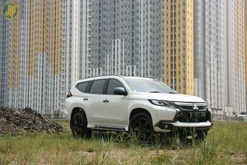 Oli Pajero Berapa Liter. Mau Ganti Oli Mesin Mitsubishi Pajero Sport? Siapin Dana Segini