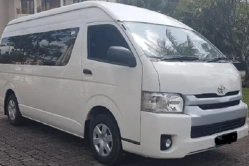 Harga Mobil Yaris Bekas Tahun 2012. Harga Mobil Bekas Toyota HiAce Rp 260 Juta Dapat Tahun 2012