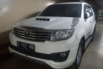 Harga Mobil Bekas Fortuner 2012. Harga Bekas Toyota Fortuner 2012, Tipe Diesel A/T Facelift Rp 200