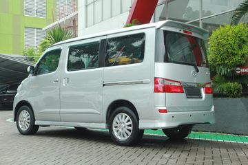Harga Mobil Bekas Luxio. Bisa Angkut Banyak Penumpang, Harga Mobil Bekas Daihatsu