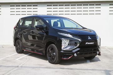 Xpander Exceed Black Edition. Resmi! Mitsubishi Xpander Black Edition Diluncurkan, Harga Mulai