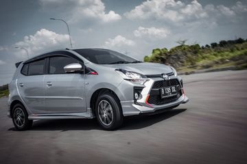 Toyota Agya Trd S. Stok Toyota Agya TRD S Masih Ada di Dealer, Kena Diskon Rp 8