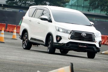 Harga Mobil Kijang Innova Baru. Update Harga Mobil Baru Agustus 2022, Toyota Kijang Innova Mulai