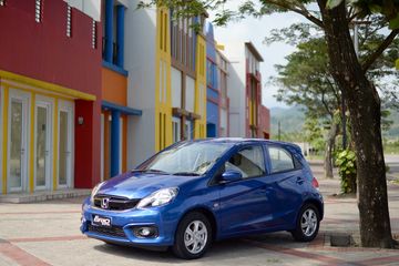 Tipe Dan Harga Honda Brio. Daftar Harga Honda Brio 2014 April 2021, Tipe Satya Cuma Rp 80