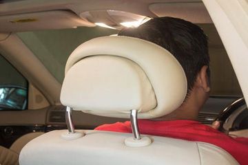 Cara Mengatur Sandaran Kursi Mobil. Headrest Mobil Perlu Diatur, Begini Cara Setel Headrest Yang