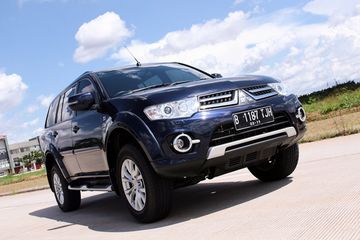 Spesifikasi Pajero Sport Exceed 2009. Mitsubishi Pajero Sport 2009 Seken, Dana Rp 100 Jutaan Dapat