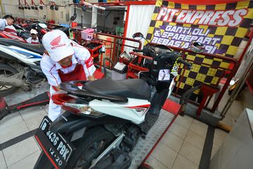 Biaya Turun Mesin Motor Honda. Motor Honda Kebanjiran? Segini Biaya Servisnya di Bengkel Resmi