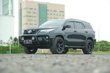 Modifikasi Mobil Fortuner Ceper. Modifikasi Toyota Fortuner VRZ Satu Ini Dibuat Ramah Keluarga