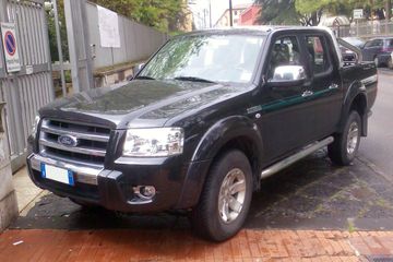 Harga Ford Ranger Bekas. Modal Rp 70 Jutaan, Ford Ranger Bekas Tahun Segini Jadi Hak