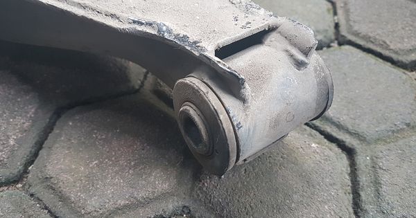Biaya Ganti Bushing Arm Grand Livina. Jika Mobil Mengalami Kendala Seperti Ini, Bushing Arm Wajib Ganti