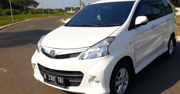 Kelebihan Toyota Avanza Veloz 2019. Komparasi Toyota Avanza Transmisi Manual dan Otomatis, Mana