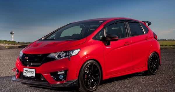 Harga Honda Jazz Merah 2020. Modifikasi Honda Jazz Merah Tampil Makin Sporty Pakai Body Kit