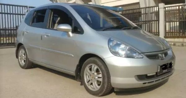 Harga Honda Brio Bekas 2005. Harga Honda Jazz Bekas 2005 Dijual Rp 60 Jutaan Tipe IDSI M/T