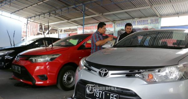 Harga Toyota Yaris Bekas Di Semarang. Jelang Libur Nataru Mobil Bekas Ramai Diburu di Semarang, Mobil