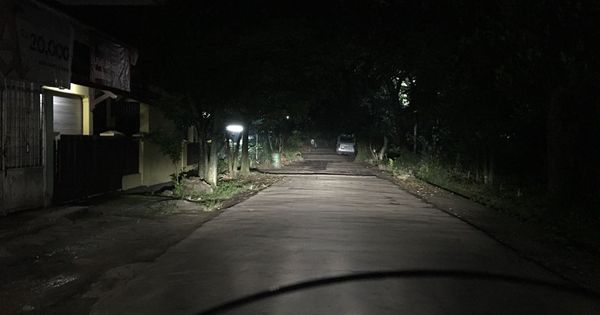 Cara Mengatur Ketinggian Lampu Xpander. Street Manners: Etika Menggunakan Lampu Jauh, Bisa Bikin