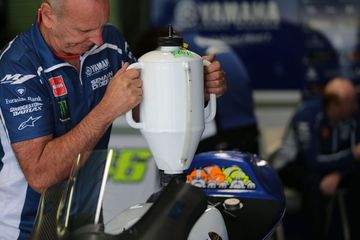 Satu Liter Bensin Berapa Kilometer. Konsumsi Bensin Motor MotoGP, Satu Liter Untuk Berapa Kilometer