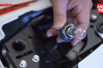 Perbedaan Lampu Rem Dengan Lampu Kota Bagian Belakang Adalah. Ini Jenis Bohlam di Motor yang Wajib Bikers Ketahui, Berbeda-beda