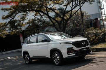 Wuling Almaz Rs 2021 Harga. Fiturnya Melimpah, Segini Harga Wuling Almaz RS OTR Jawa