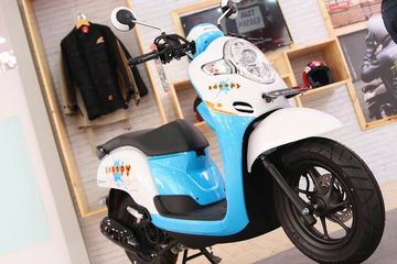 Cara Mengatur Ketinggian Lampu Xpander. Mudahnya Setel Tinggi Sorot Lampu All New Honda Scoopy, Modal
