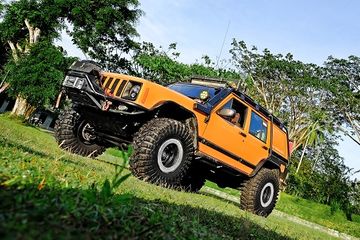 Gran Max Modifikasi Off Road. Ekstrem, Modifikasi Jeep Cherokee 1995, Kuat Disiksa dan Diajak