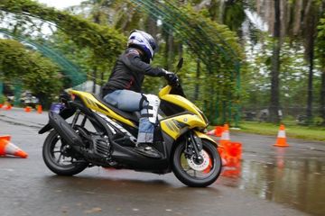 Oli Aerox 155 Berapa Liter. TOP 1 Action Matic, Rekomendasi Oli Motor Yamaha Aerox 155