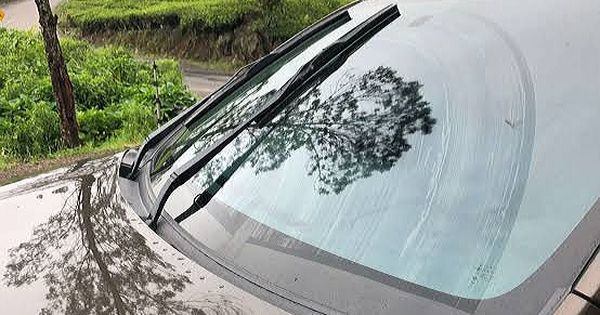Cara Mengisi Air Wiper Innova Reborn. Ini Risiko Mengisi Air Washer Wiper Mobil Bekas Pakai Air Sabun