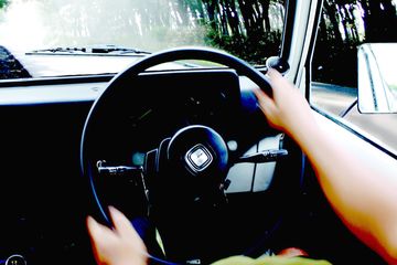 Stir Ringan Tanpa Power Steering. Enggak Usah Jengkel, Setir “Speleng” Bisa Dibetulin Kok