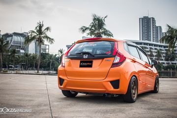 Modifikasi Mobil Warna Orange. Honda Jazz Turbo, Warna Orange Tiru Lamborghini, Power Tembus