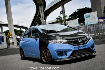 Warna Biru Honda Jazz Terbaru. Honda Jazz GK5 Agresif Bertabur Karbon, Pakai Jubah Biru Makin