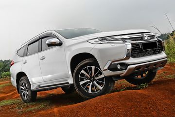 Harga Mobil Bekas Pajero Sport. Mantap Mitsubishi Pajero Sport Bekas Keluaran 2018 , Simak Daftar